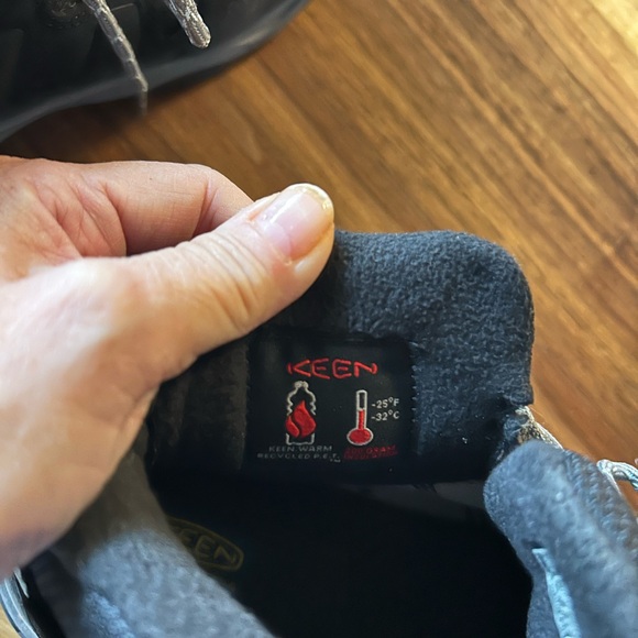 Keen Circadia Waterproof hiking boot, 8, insulated.  EUC - Picture 7 of 11